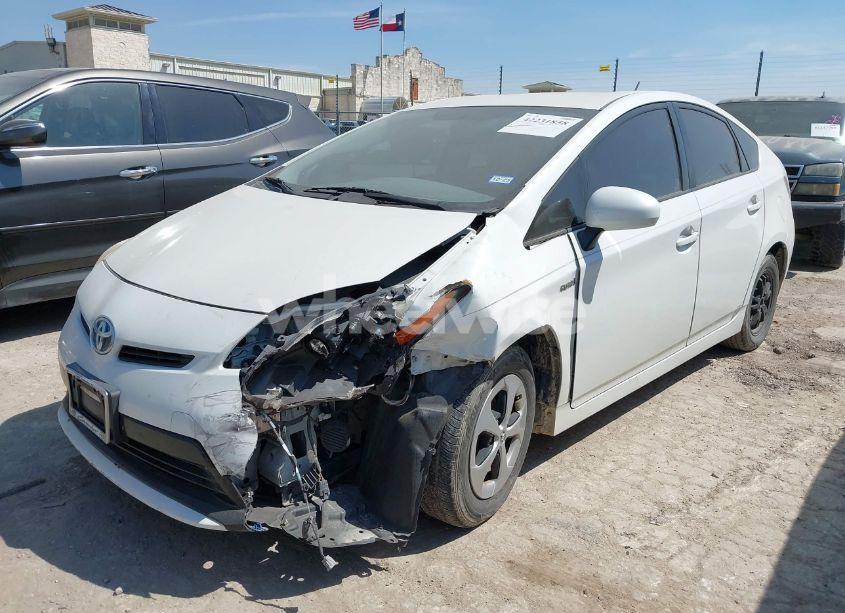 Photo 2 of 2013 Toyota Prius THREE (VIN JTDKN3DU6D5594031)