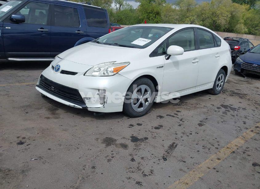 Photo 2 of 2013 Toyota Prius TWO (VIN JTDKN3DU6D5594644)