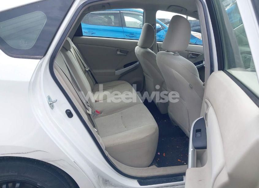 Photo 8 of 2013 Toyota Prius TWO (VIN JTDKN3DU6D5594644)