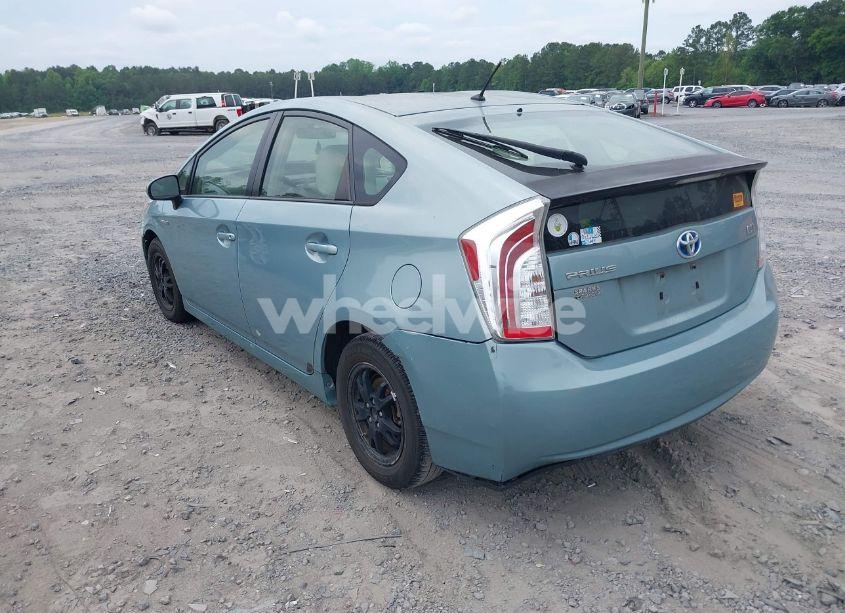 Photo 3 of 2013 Toyota Prius TWO (VIN JTDKN3DU6D5645771)