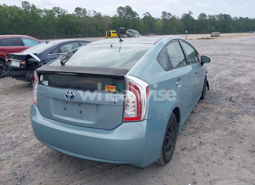 Photo 4 of 2013 Toyota Prius TWO (VIN JTDKN3DU6D5645771)