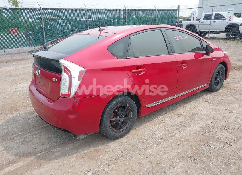 Photo 4 of 2014 Toyota Prius (VIN JTDKN3DU6E1738458)