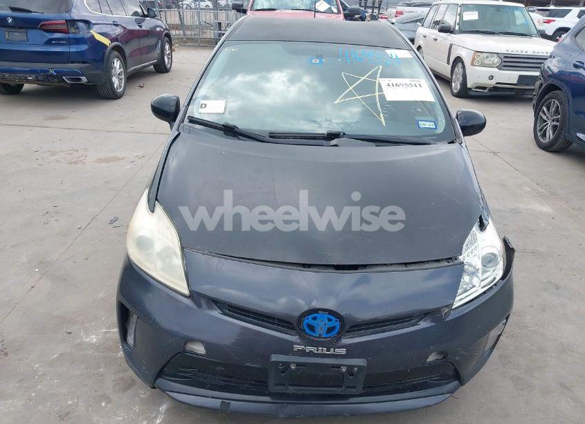 Photo 12 of 2014 Toyota Prius FOUR (VIN JTDKN3DU6E1747077)