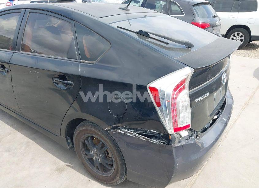 Photo 17 of 2014 Toyota Prius FOUR (VIN JTDKN3DU6E1747077)