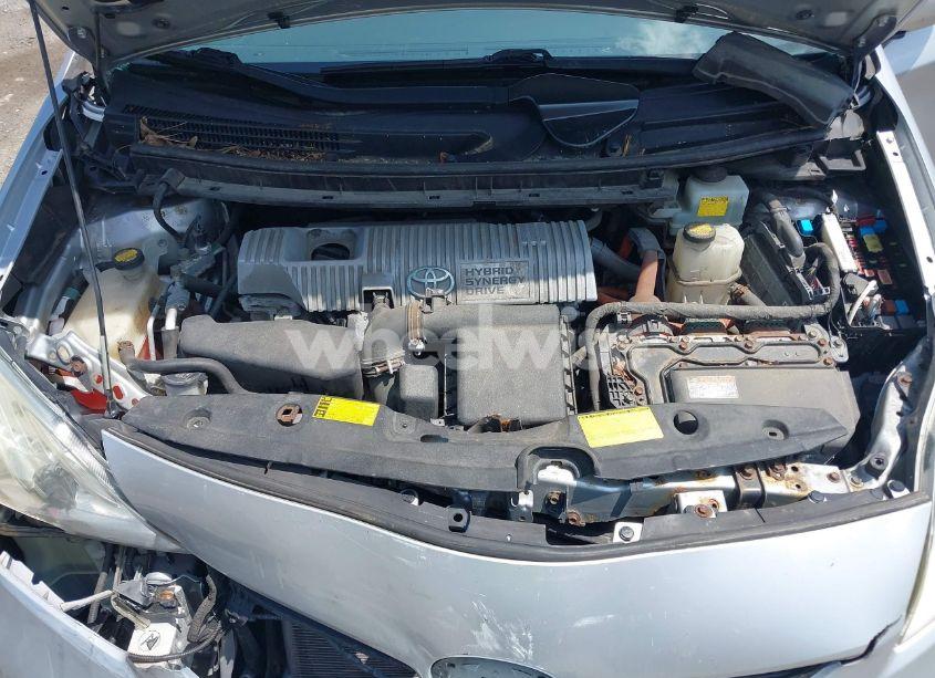 Photo 10 of 2014 Toyota Prius TWO (VIN JTDKN3DU6E1775221)