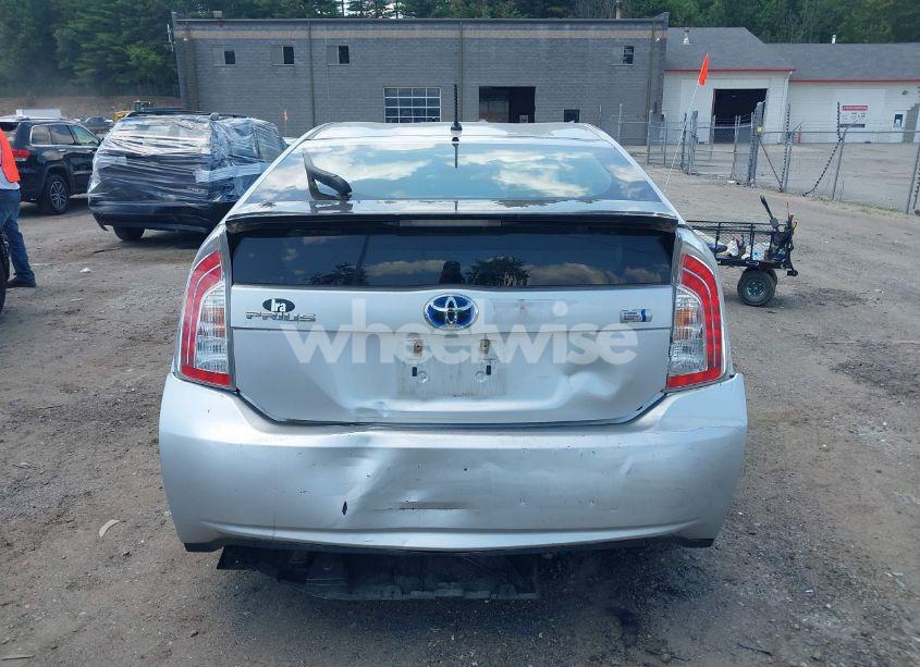 Photo 16 of 2014 Toyota Prius TWO (VIN JTDKN3DU6E1775221)