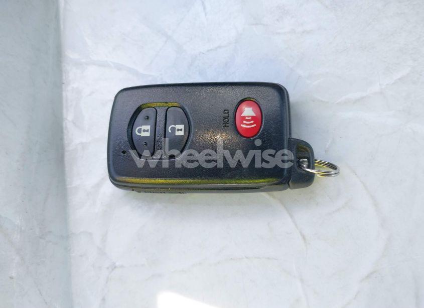 Photo 11 of 2014 Toyota Prius TWO (VIN JTDKN3DU6E1822490)