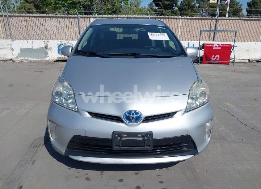 Photo 12 of 2014 Toyota Prius TWO (VIN JTDKN3DU6E1822490)