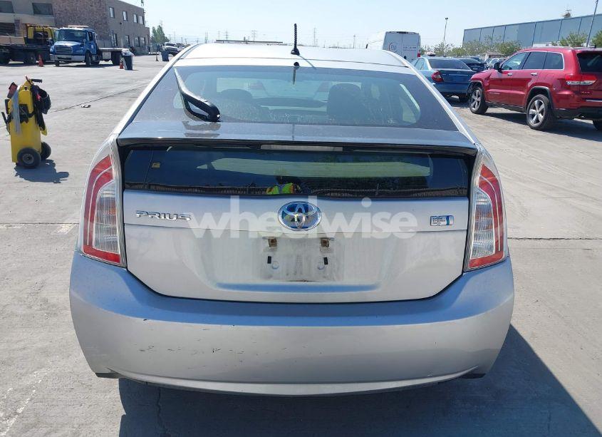 Photo 16 of 2014 Toyota Prius TWO (VIN JTDKN3DU6E1822490)