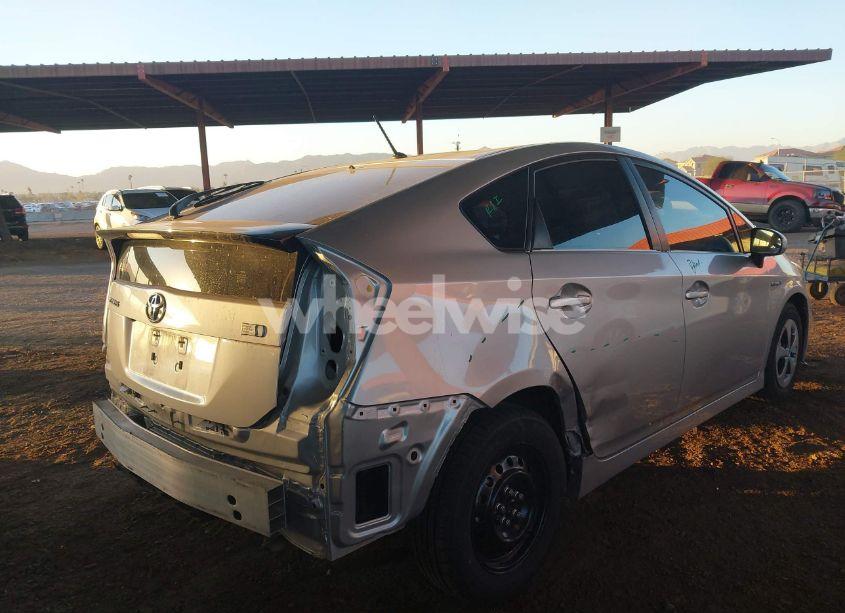 Photo 17 of 2015 Toyota Prius (VIN JTDKN3DU6F0480191)