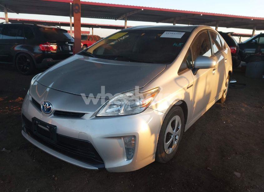 Photo 2 of 2015 Toyota Prius (VIN JTDKN3DU6F0480191)