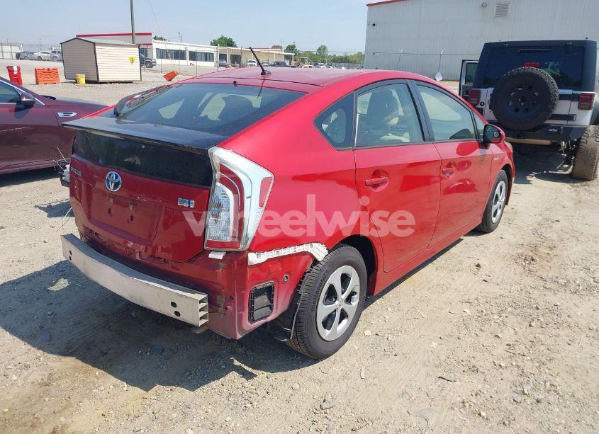 Photo 4 of 2015 Toyota Prius TWO (VIN JTDKN3DU6F1883985)