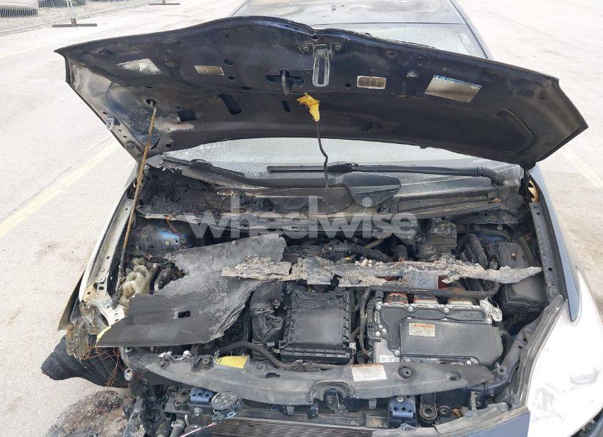 Photo 10 of 2015 Toyota Prius THREE (VIN JTDKN3DU6F1892475)