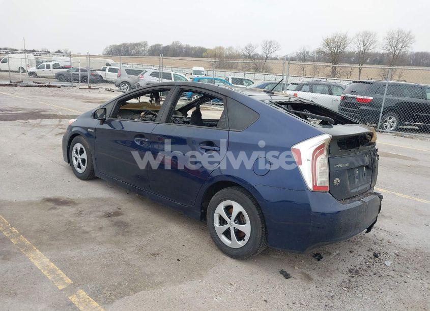 Photo 3 of 2015 Toyota Prius THREE (VIN JTDKN3DU6F1892475)
