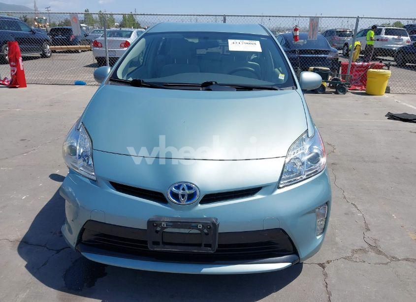 Photo 12 of 2015 Toyota Prius TWO (VIN JTDKN3DU6F1904348)