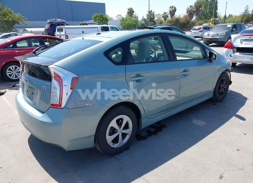 Photo 4 of 2015 Toyota Prius TWO (VIN JTDKN3DU6F1904348)