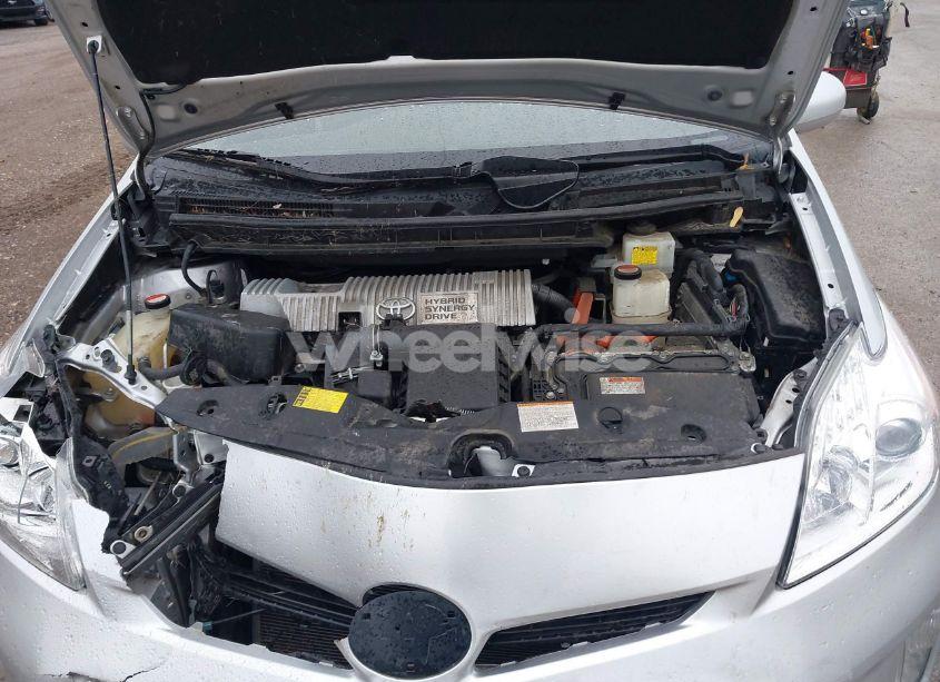 Photo 10 of 2015 Toyota Prius FIVE/FOUR/PERSONA SERIES SPECIAL EDITION/THREE/TWO (VIN JTDKN3DU6F1917374)