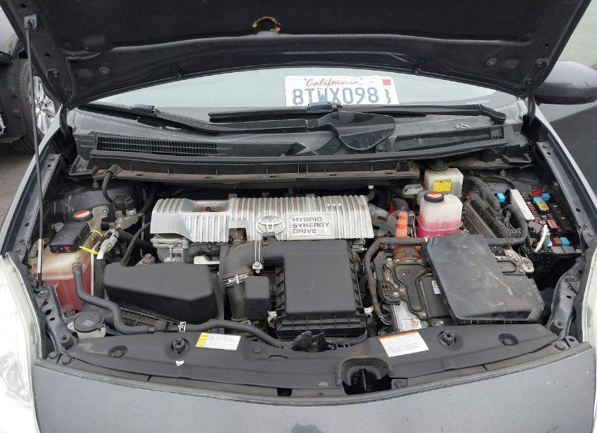 Photo 10 of 2015 Toyota Prius TWO (VIN JTDKN3DU6F1977249)