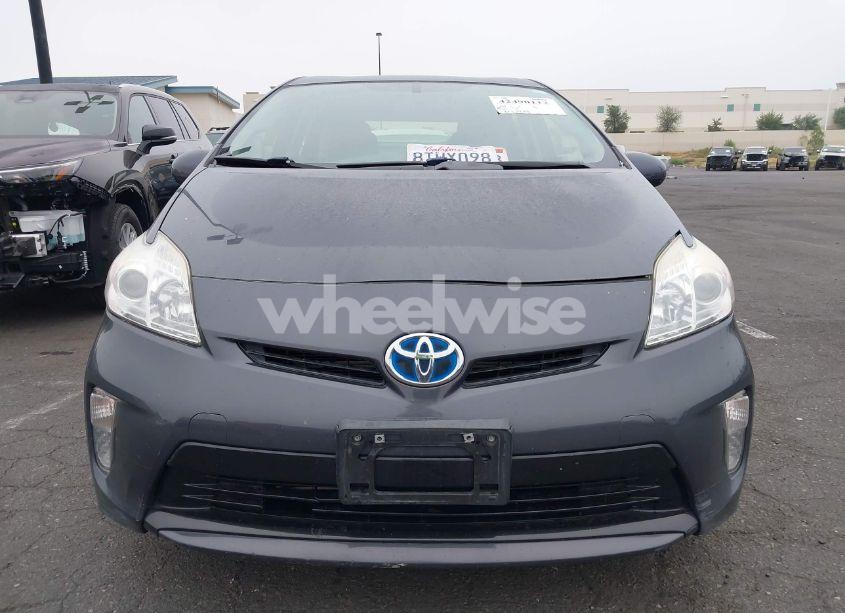 Photo 12 of 2015 Toyota Prius TWO (VIN JTDKN3DU6F1977249)