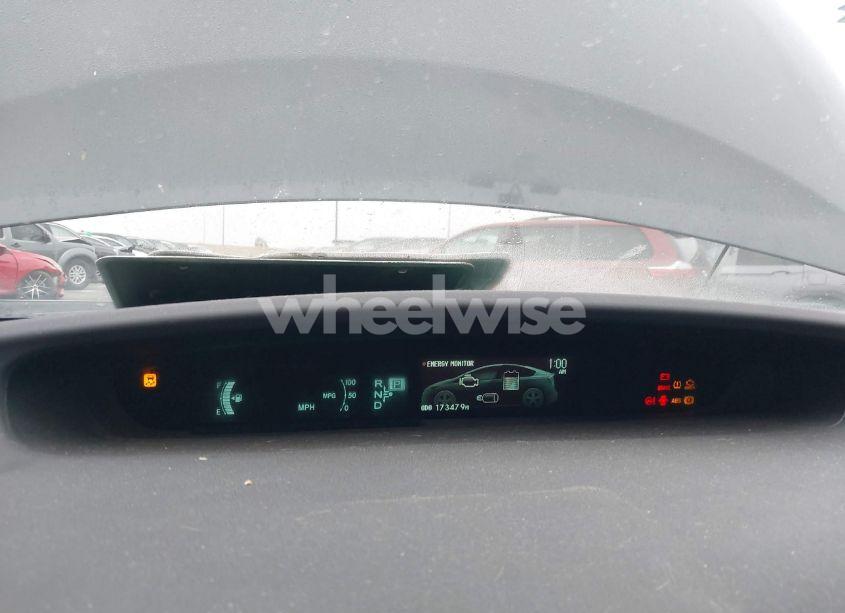 Photo 7 of 2015 Toyota Prius TWO (VIN JTDKN3DU6F1977249)