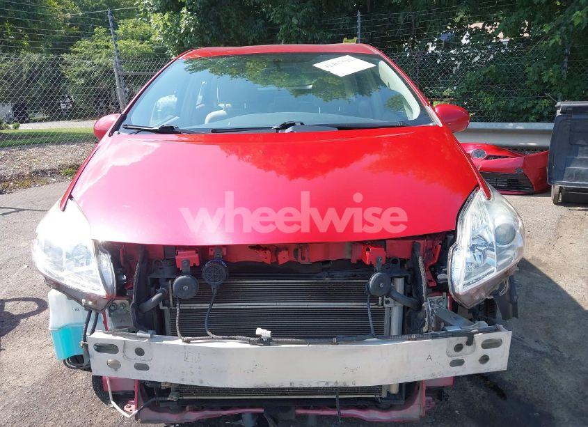 Photo 6 of 2015 Toyota Prius TWO (VIN JTDKN3DU6F1982208)