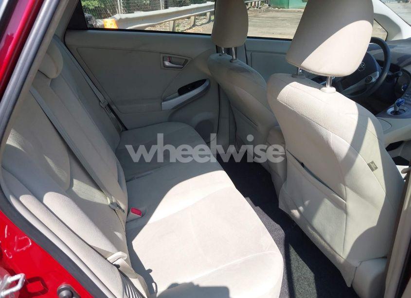 Photo 8 of 2015 Toyota Prius TWO (VIN JTDKN3DU6F1982208)