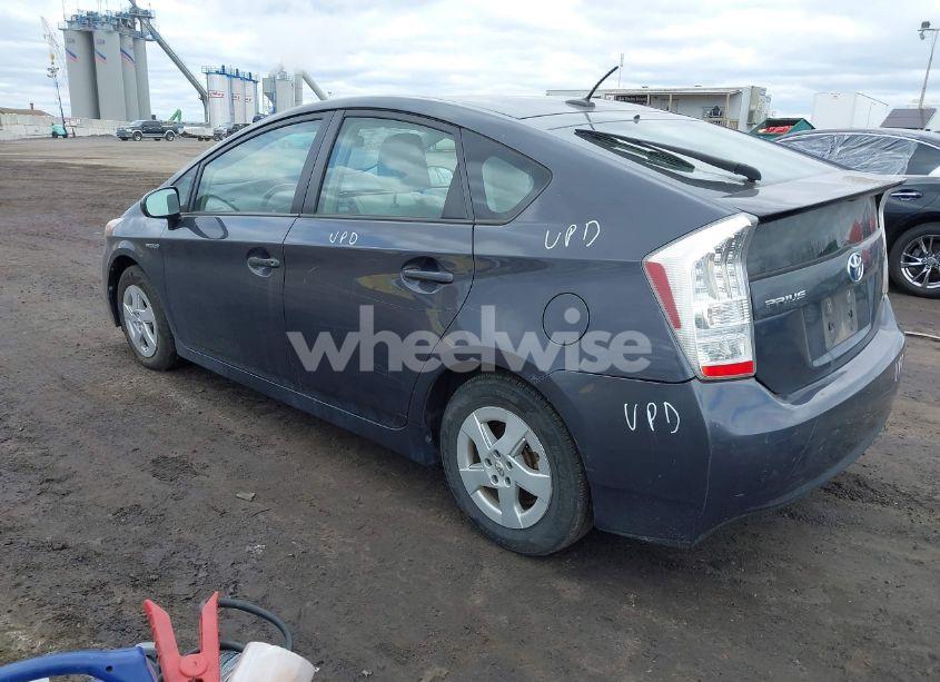 Photo 3 of 2010 Toyota Prius III (VIN JTDKN3DU7A0035046)