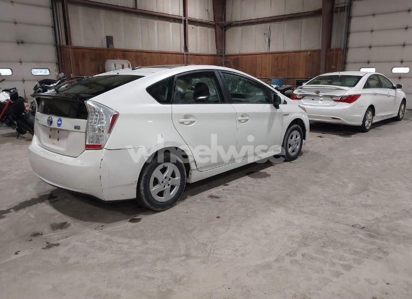 Photo 4 of 2010 Toyota Prius I/II/III/IV/V (VIN JTDKN3DU7A0042627)