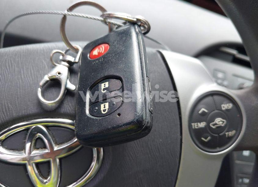 Photo 11 of 2010 Toyota Prius III (VIN JTDKN3DU7A0054180)
