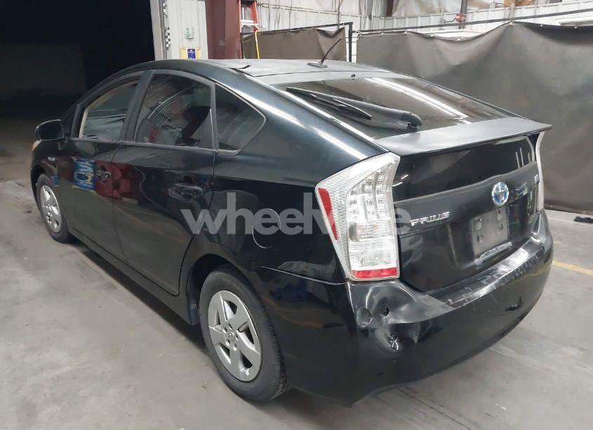 Photo 3 of 2010 Toyota Prius III (VIN JTDKN3DU7A0054180)