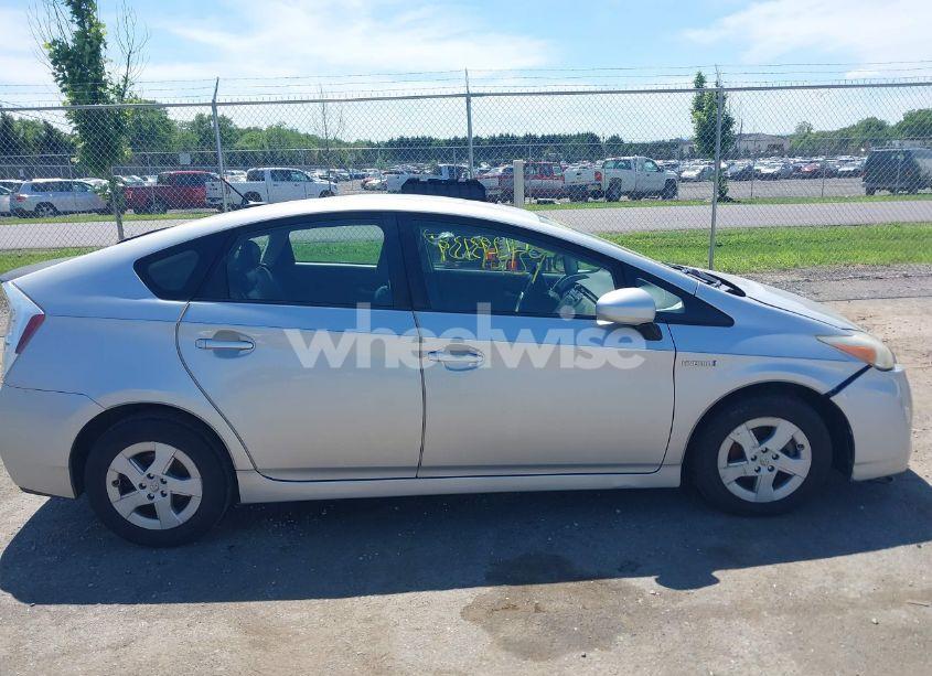 Photo 13 of 2010 Toyota Prius II (VIN JTDKN3DU7A0061131)