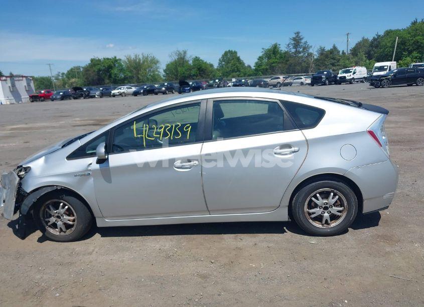 Photo 14 of 2010 Toyota Prius II (VIN JTDKN3DU7A0061131)