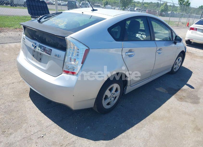 Photo 4 of 2010 Toyota Prius II (VIN JTDKN3DU7A0061131)