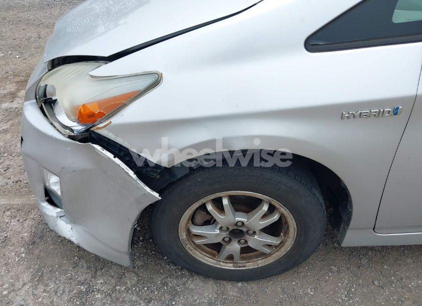 Photo 14 of 2010 Toyota Prius III (VIN JTDKN3DU7A0122705)