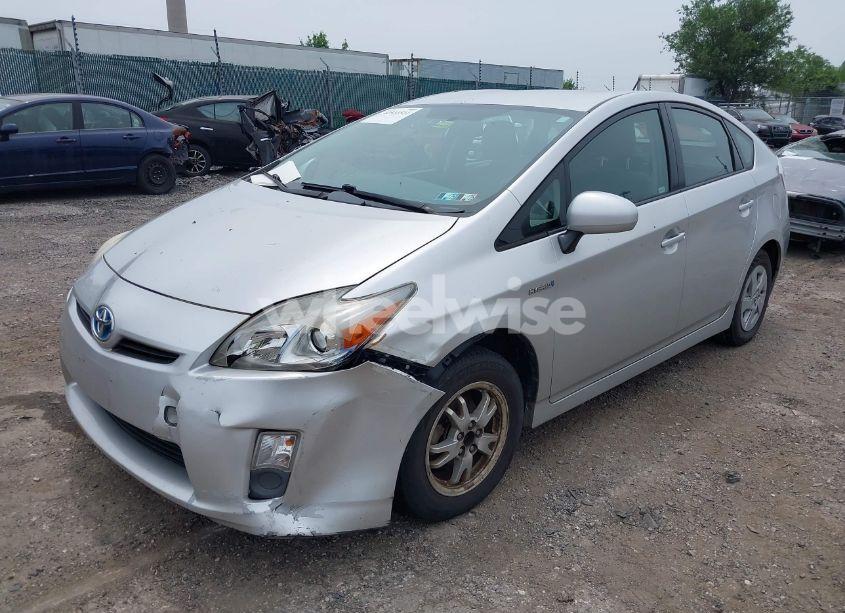 Photo 2 of 2010 Toyota Prius III (VIN JTDKN3DU7A0122705)
