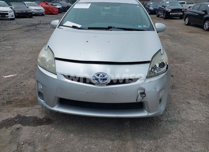 Photo 6 of 2010 Toyota Prius III (VIN JTDKN3DU7A0122705)