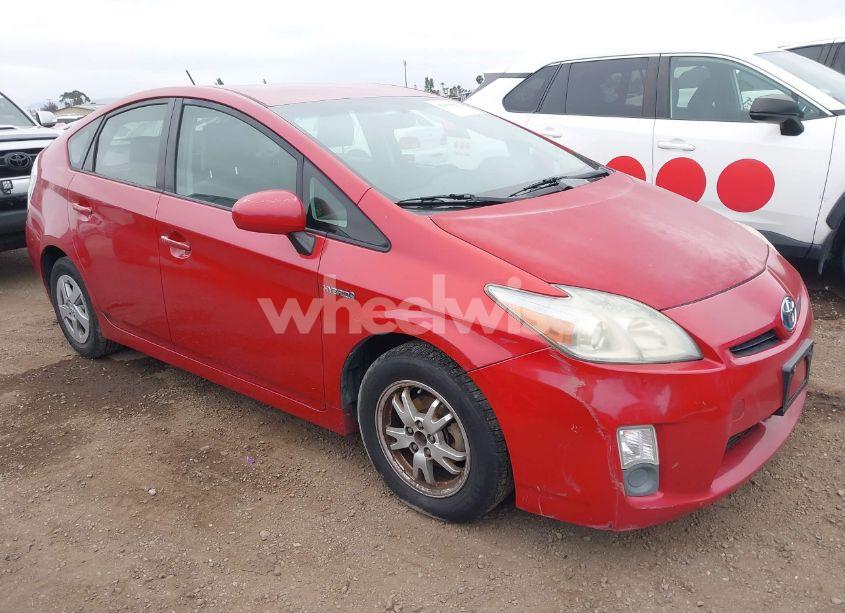 2010 Toyota Prius II (VIN JTDKN3DU7A0143795) main photo