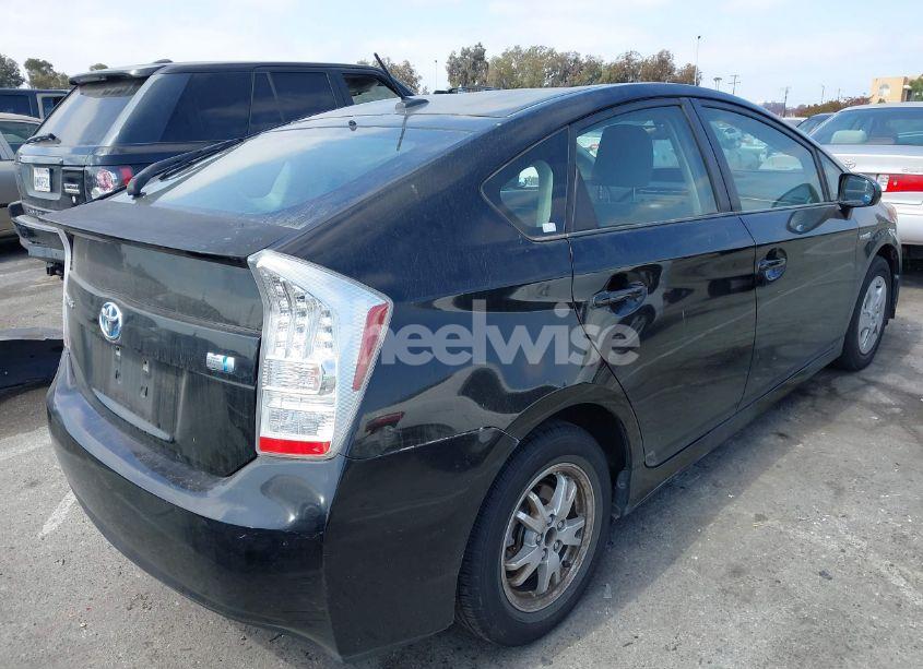 Photo 4 of 2010 Toyota Prius I/II/III/IV/V (VIN JTDKN3DU7A0181026)