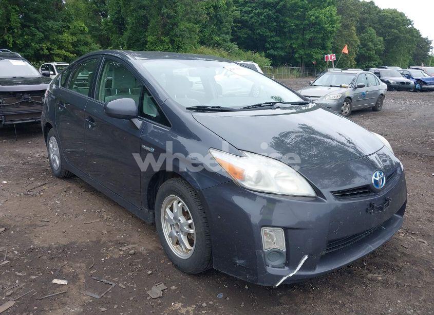2010 Toyota Prius III (VIN JTDKN3DU7A0201601) main photo