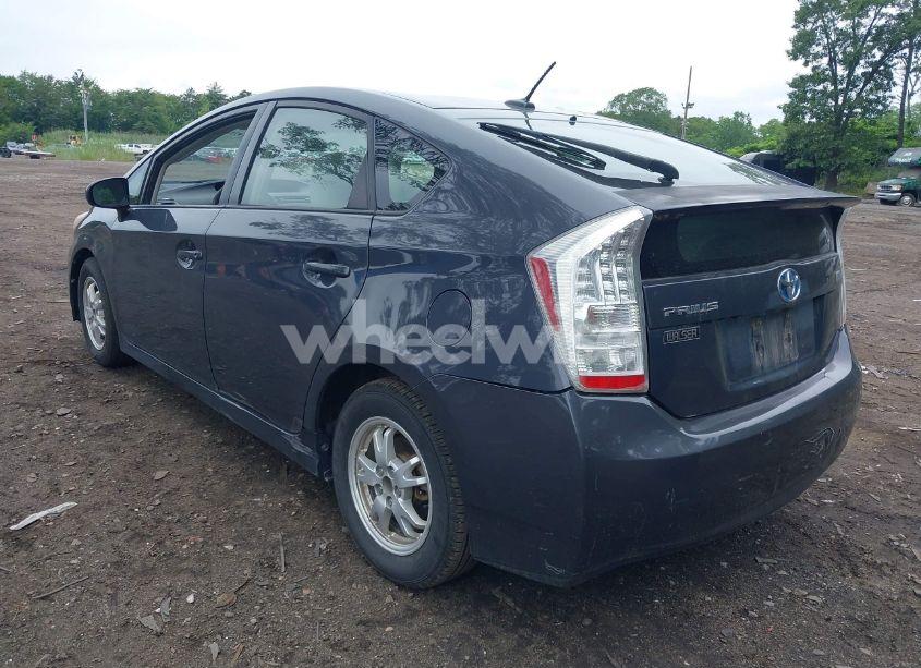 Photo 3 of 2010 Toyota Prius III (VIN JTDKN3DU7A0201601)