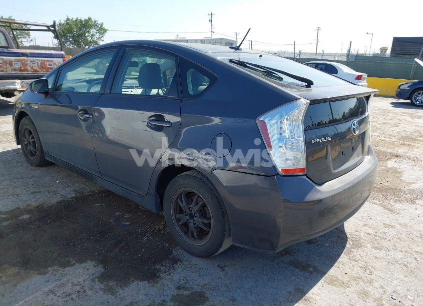Photo 3 of 2010 Toyota Prius II (VIN JTDKN3DU7A0203736)