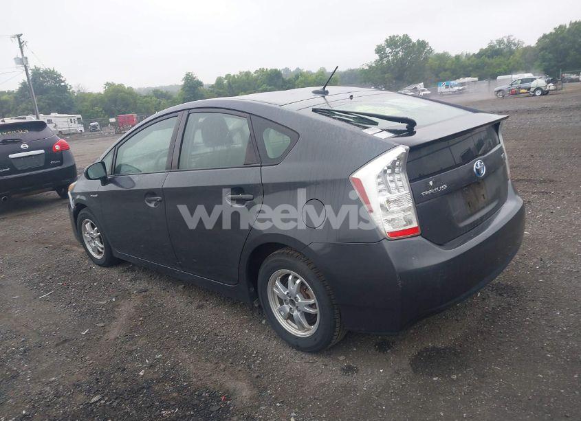 Photo 3 of 2010 Toyota Prius II (VIN JTDKN3DU7A5063500)