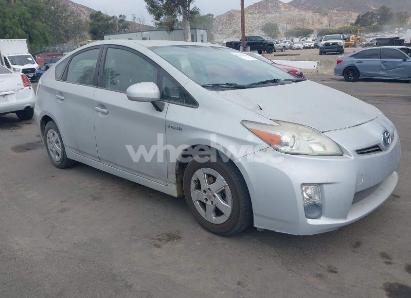 2010 Toyota Prius II (VIN JTDKN3DU7A5177691) main photo