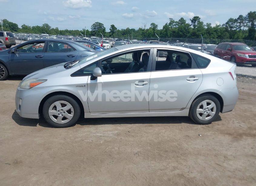 Photo 14 of 2011 Toyota Prius THREE (VIN JTDKN3DU7B0262951)