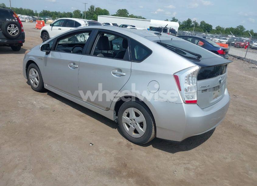 Photo 3 of 2011 Toyota Prius THREE (VIN JTDKN3DU7B0262951)