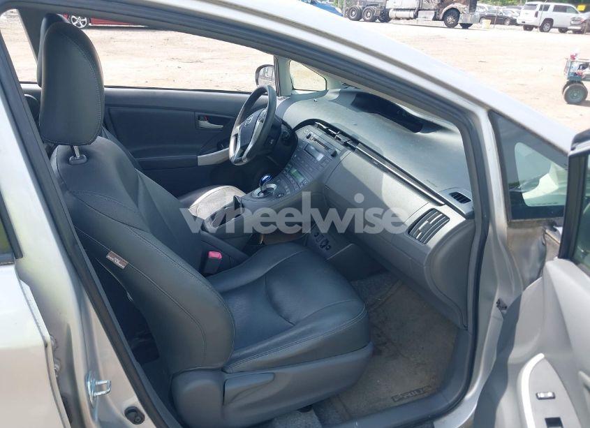 Photo 5 of 2011 Toyota Prius THREE (VIN JTDKN3DU7B0262951)