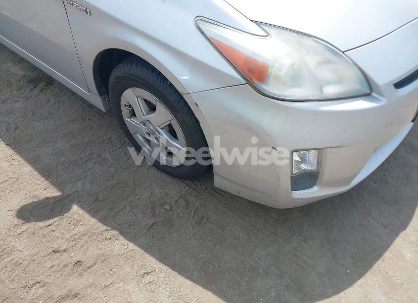 Photo 6 of 2011 Toyota Prius THREE (VIN JTDKN3DU7B0262951)