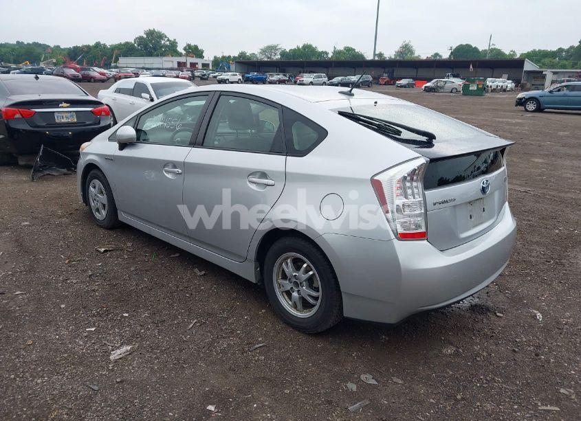 Photo 3 of 2011 Toyota Prius TWO (VIN JTDKN3DU7B5362261)
