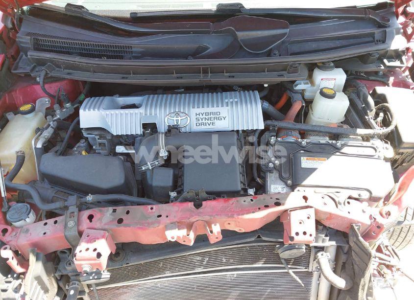 Photo 10 of 2013 Toyota Prius TWO (VIN JTDKN3DU7D1698244)