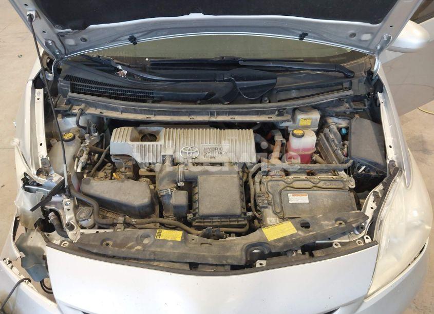 Photo 10 of 2013 Toyota Prius THREE (VIN JTDKN3DU7D1728505)